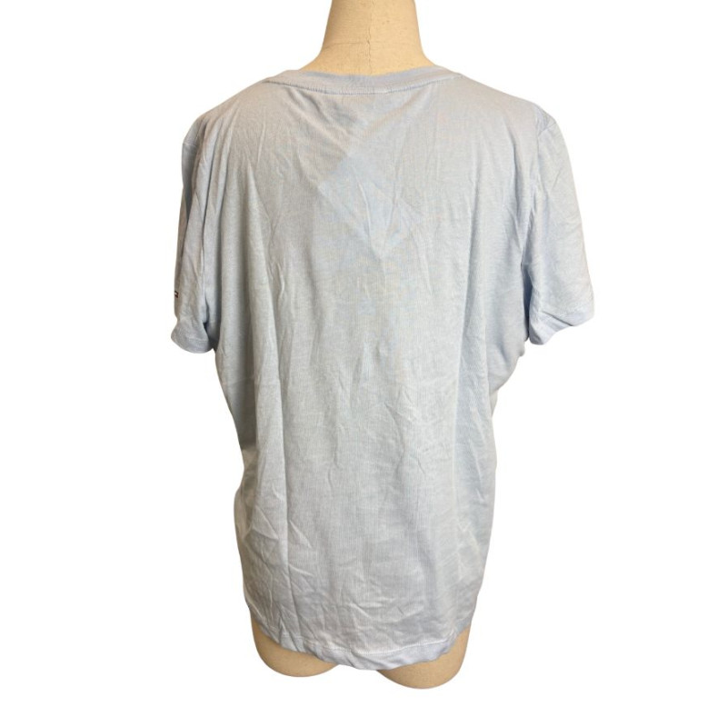 tee-shirt bleu ciel