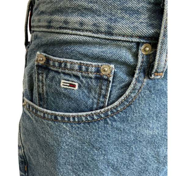 Jean mom