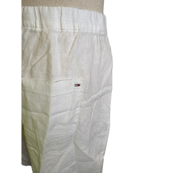 bermudas en lin blanc