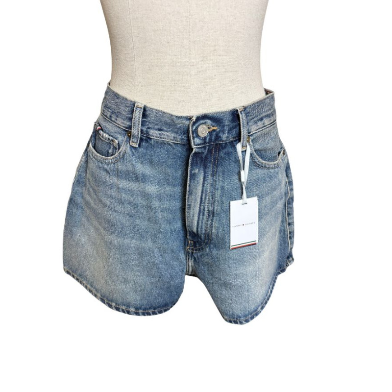 bermudas bleu clair
